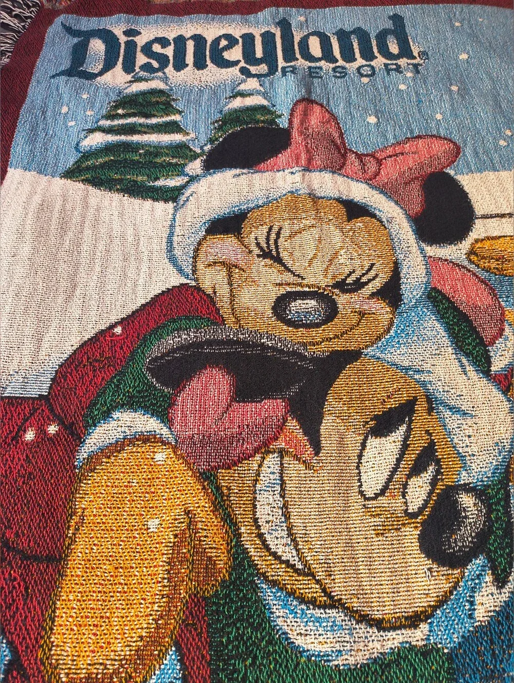 Vtg Disneyland Resort Mickey & Friends Ice Skating Woven Tapestry Blanket